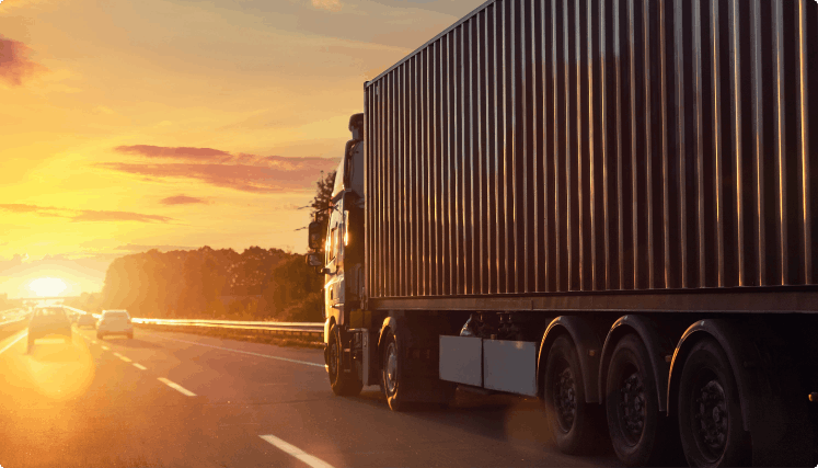 scenic-front-view-big-long-heavy-semi-treailer-truck scenic-front-view-big-long-heavy-semi-treailer-truck